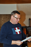 Rolf, Tätschmeister (mit dem Gewehr und auch mit Papier)