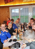 ein Tisch mit den Gästen aus Gansingen