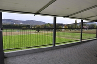 Aussenbereiche/Terrasse: kann ebenfalls genutzt werden (*)
